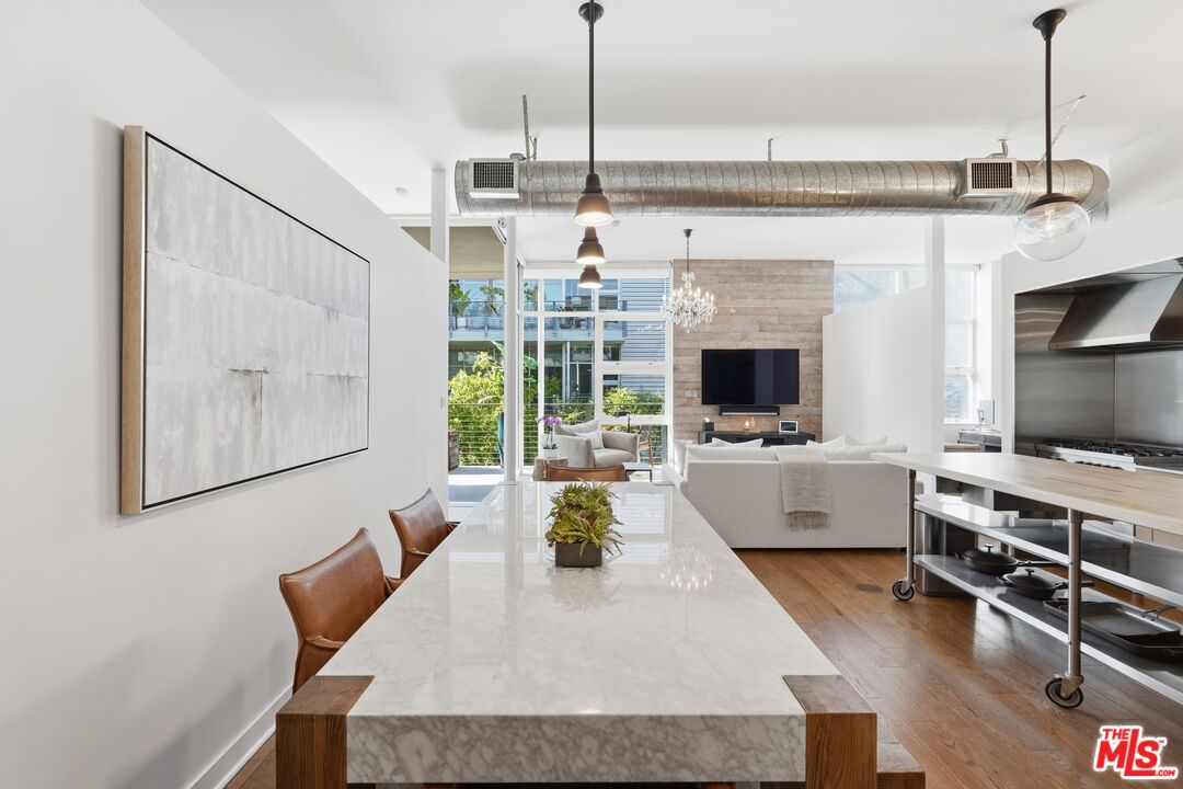 4080 Glencoe Ave Unit: 317