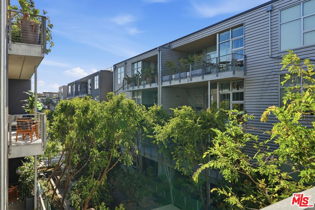 4080 Glencoe Ave Unit: 317