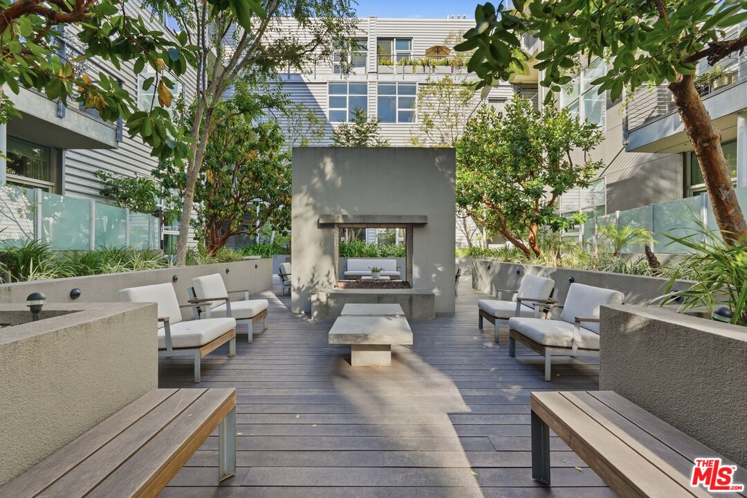 4080 Glencoe Ave Unit: 317