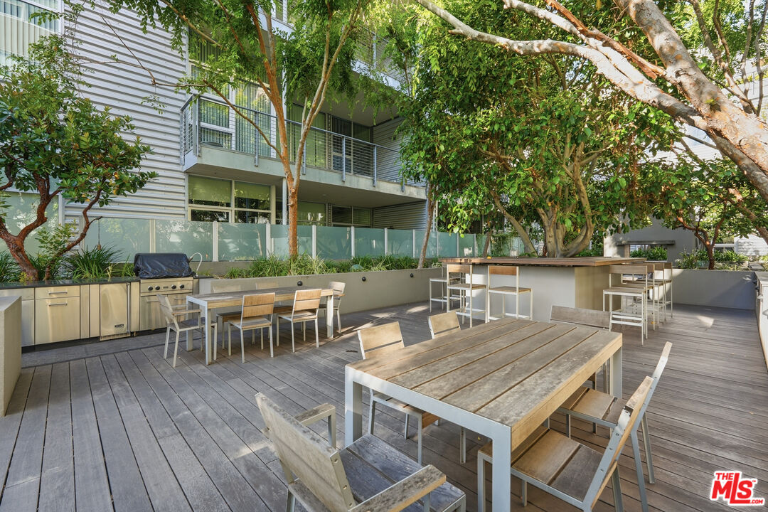 4080 Glencoe Ave Unit: 317