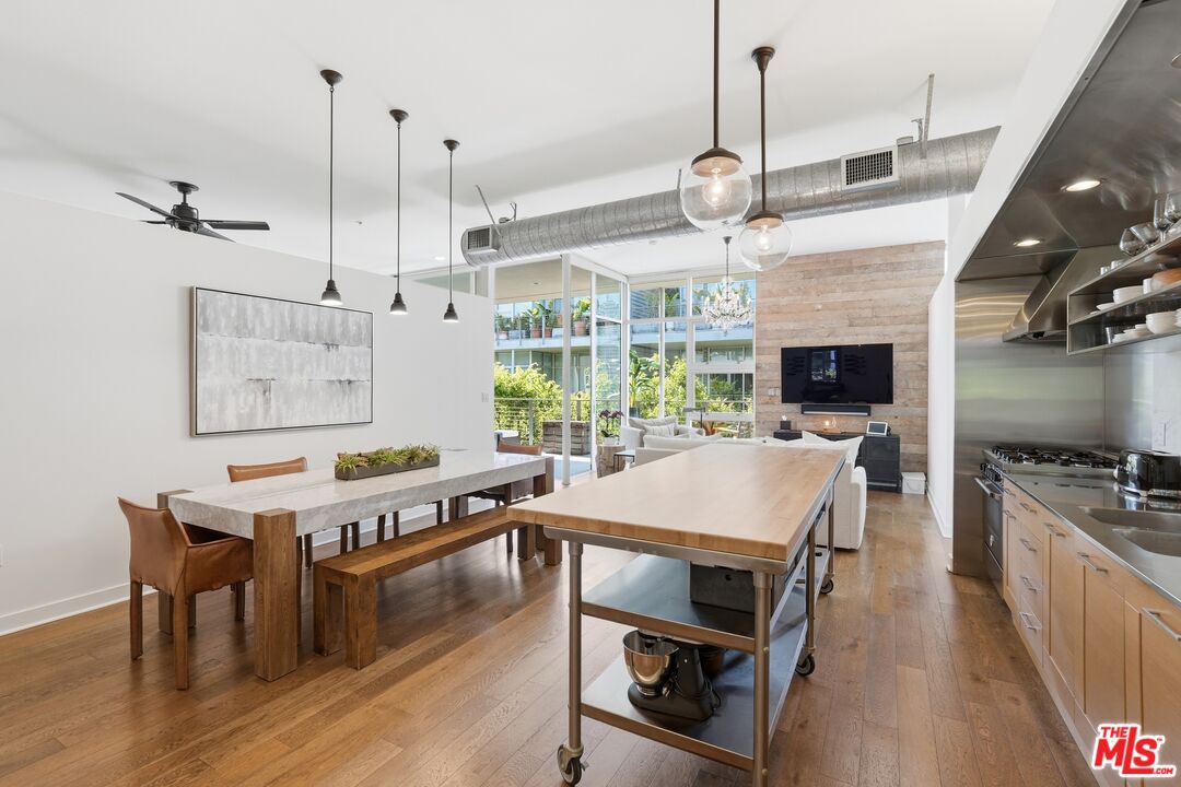 4080 Glencoe Ave Unit: 317
