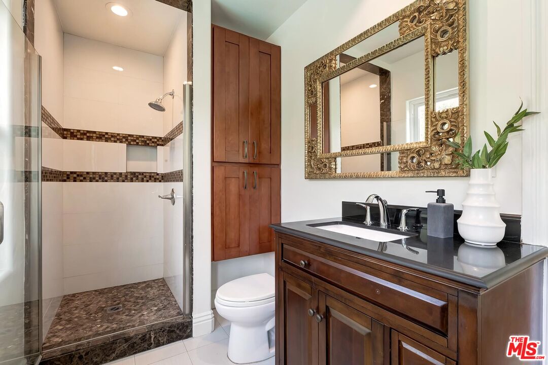 14707 W Sunset Blvd