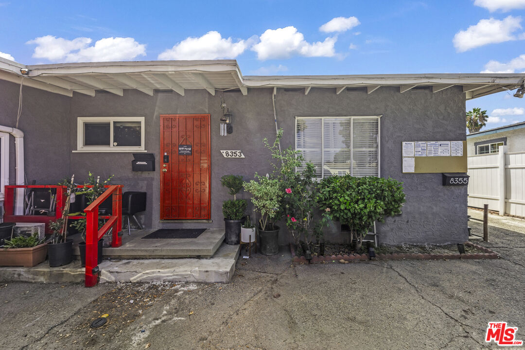 8353 Costello Ave