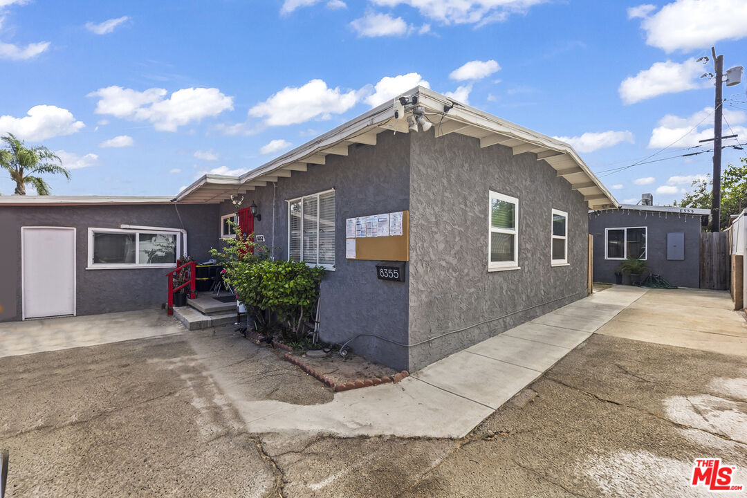 8353 Costello Ave