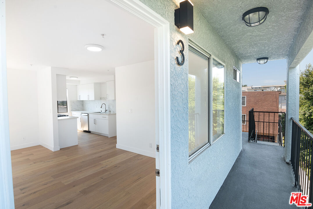 231 E Hyde Park Blvd
