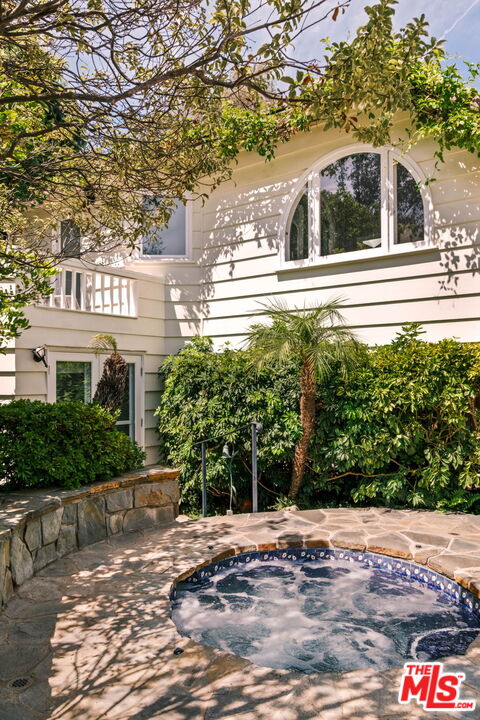 251 N Layton Dr