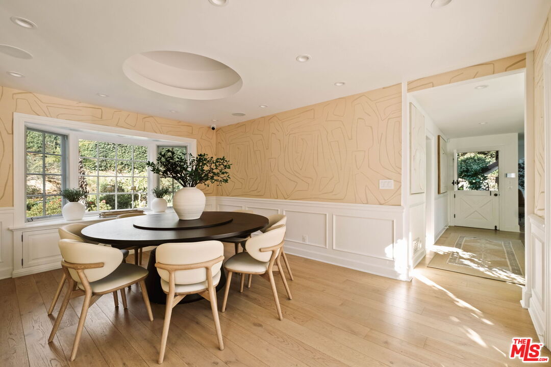 251 N Layton Dr
