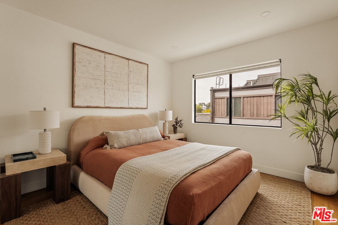 4600 Glencoe Ave Unit: 2