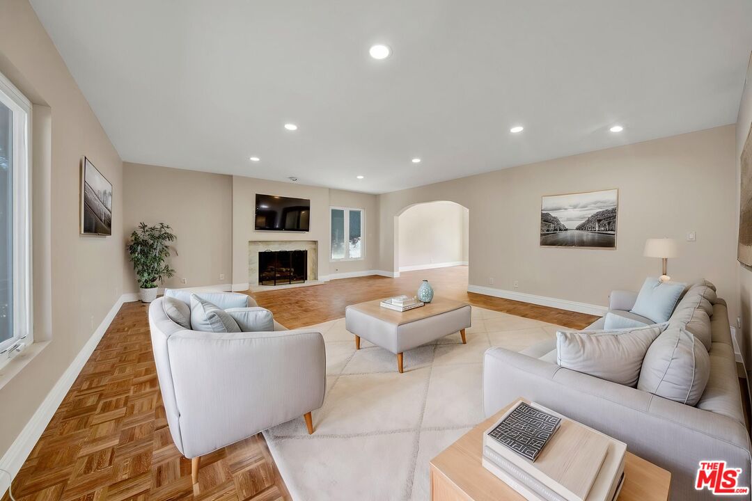 16608 Park Lane Cir