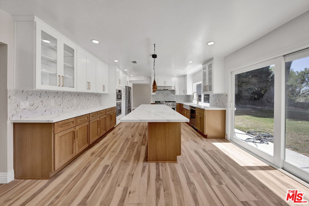 16608 Park Lane Cir