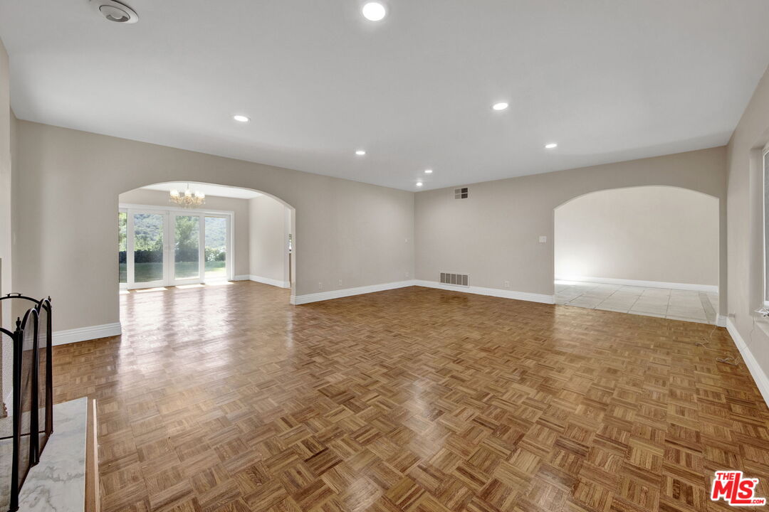 16608 Park Lane Cir
