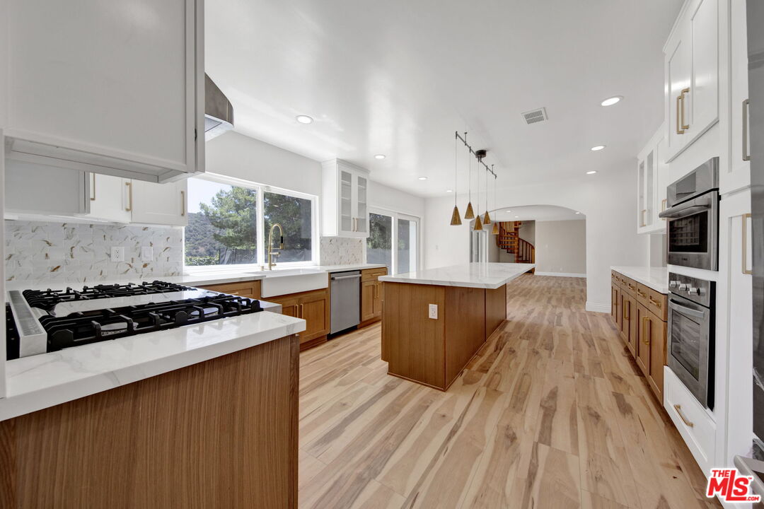 16608 Park Lane Cir