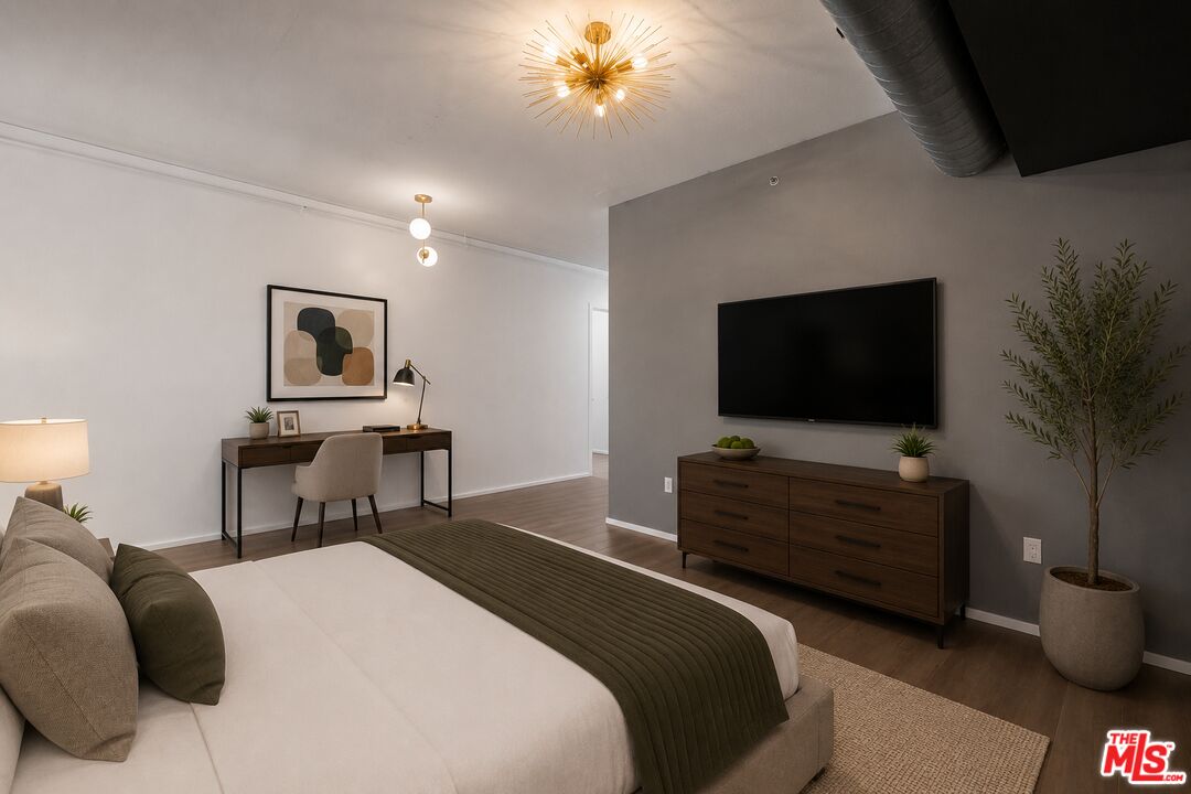 1111 S Grand Ave Unit: 716
