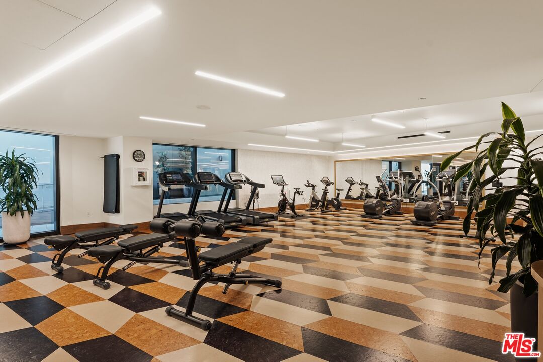 8420 W Sunset Blvd Unit: 107