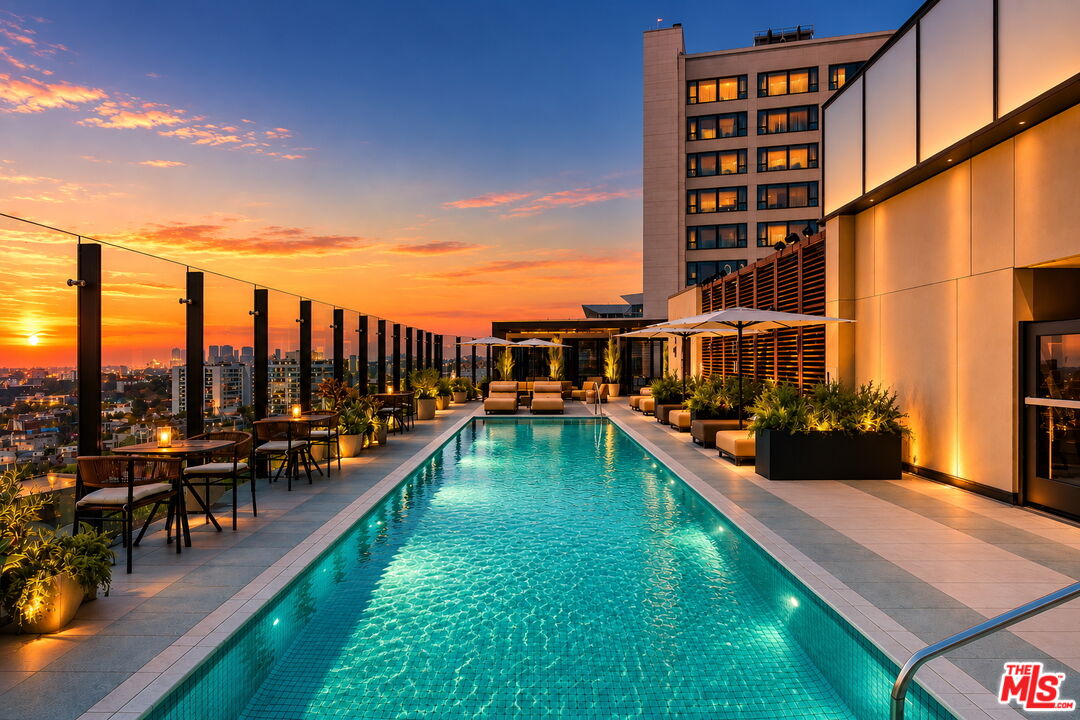 8420 W Sunset Blvd Unit: 107