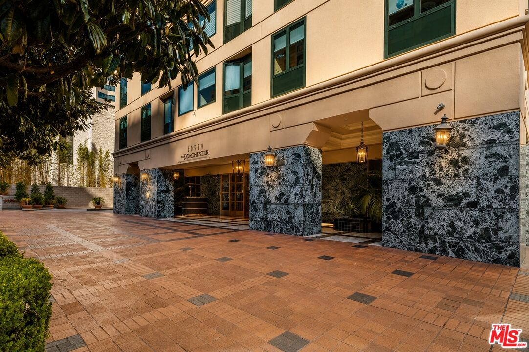 10520 Wilshire Blvd Unit: 701