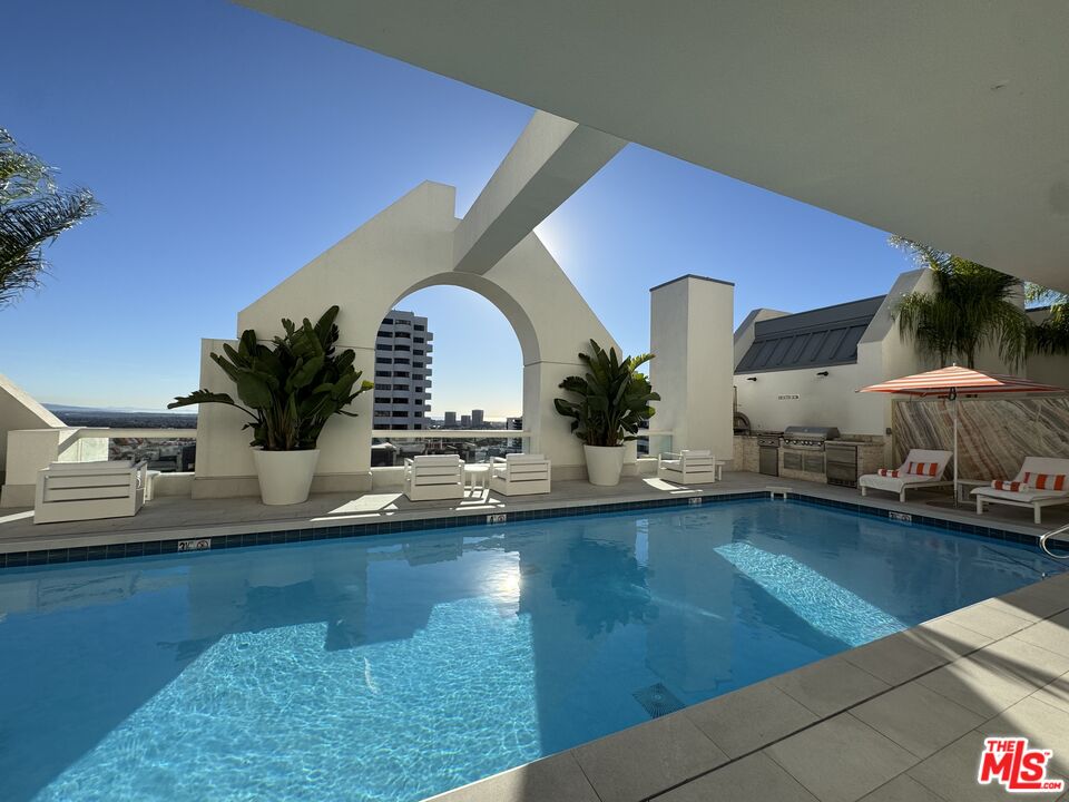 10520 Wilshire Blvd Unit: 701