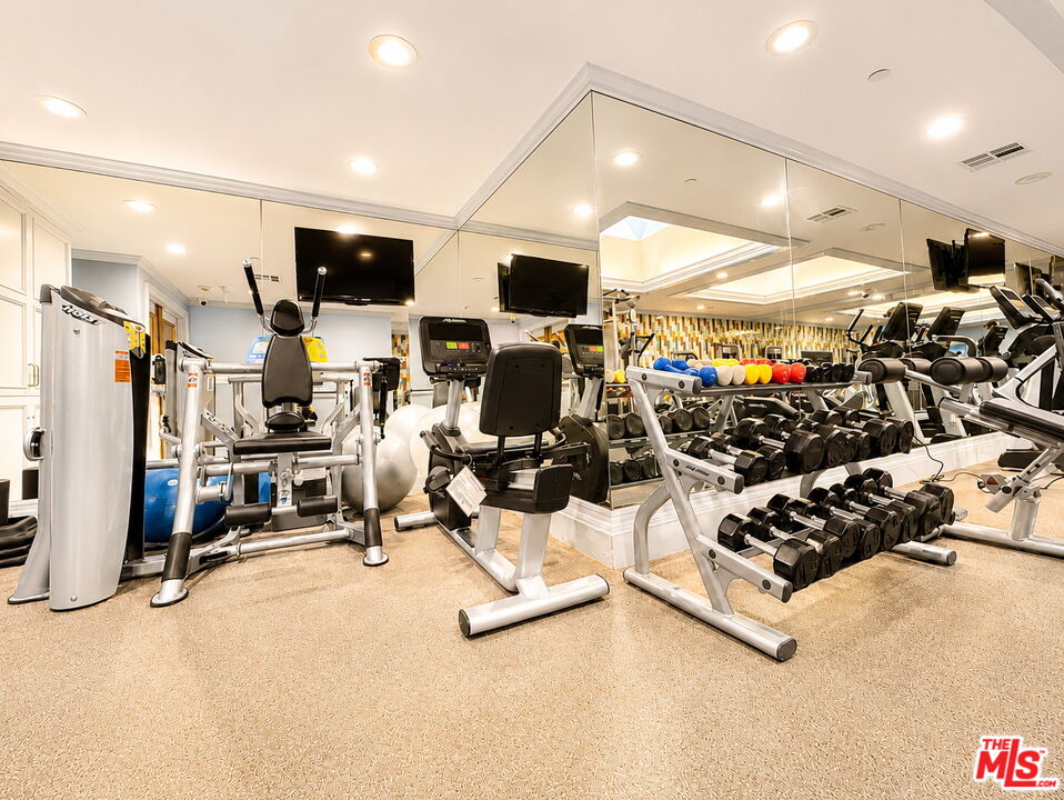 10520 Wilshire Blvd Unit: 701