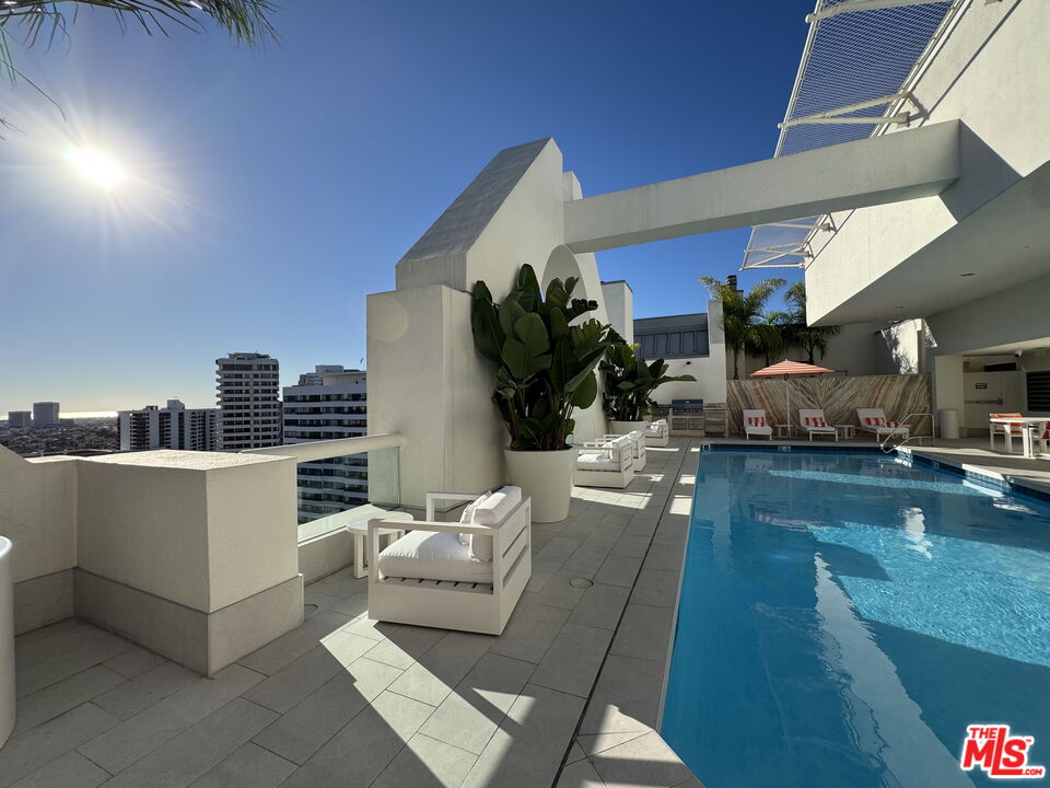 10520 Wilshire Blvd Unit: 701