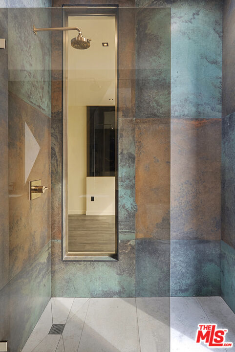 1021 N Ogden Dr Unit: PH 5