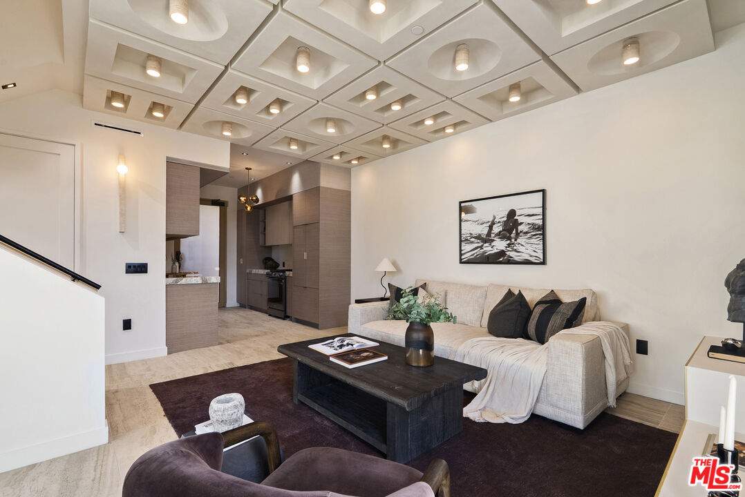 1021 N Ogden Dr Unit: PH 7