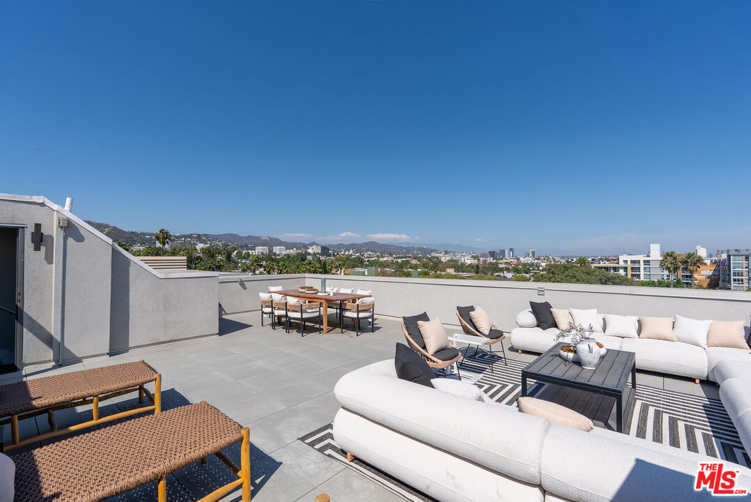 7428 Santa Monica Blvd Unit: PH 505