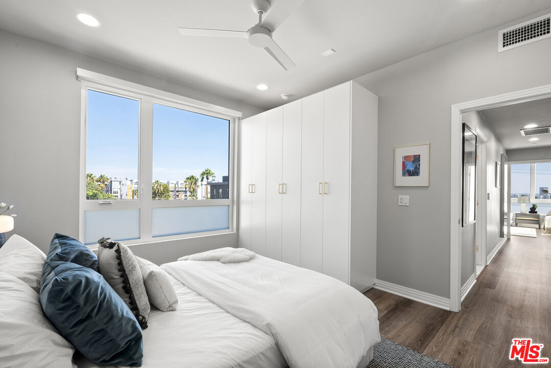 7428 Santa Monica Blvd Unit: PH 505