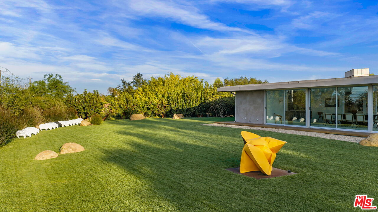 14700 Mulholland Dr