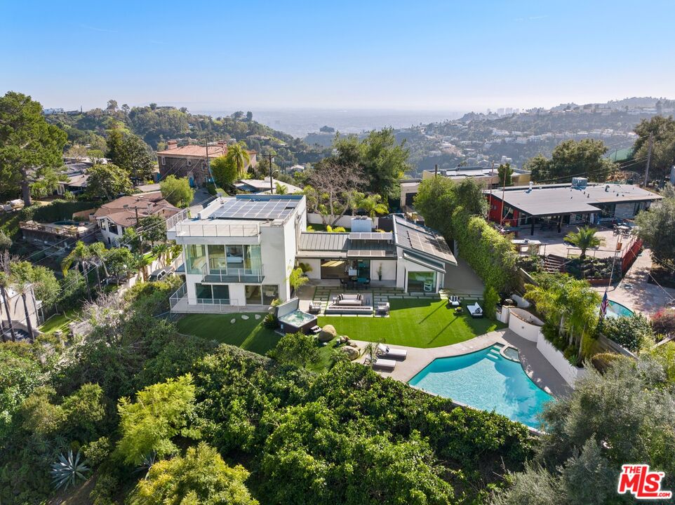 7405 Pyramid Pl