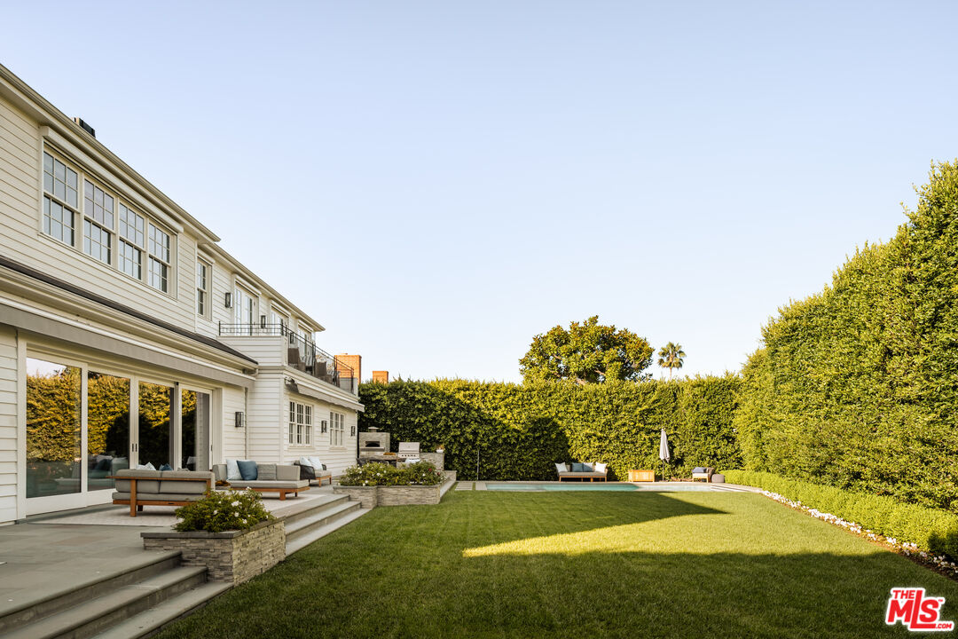 1232 Corsica Dr