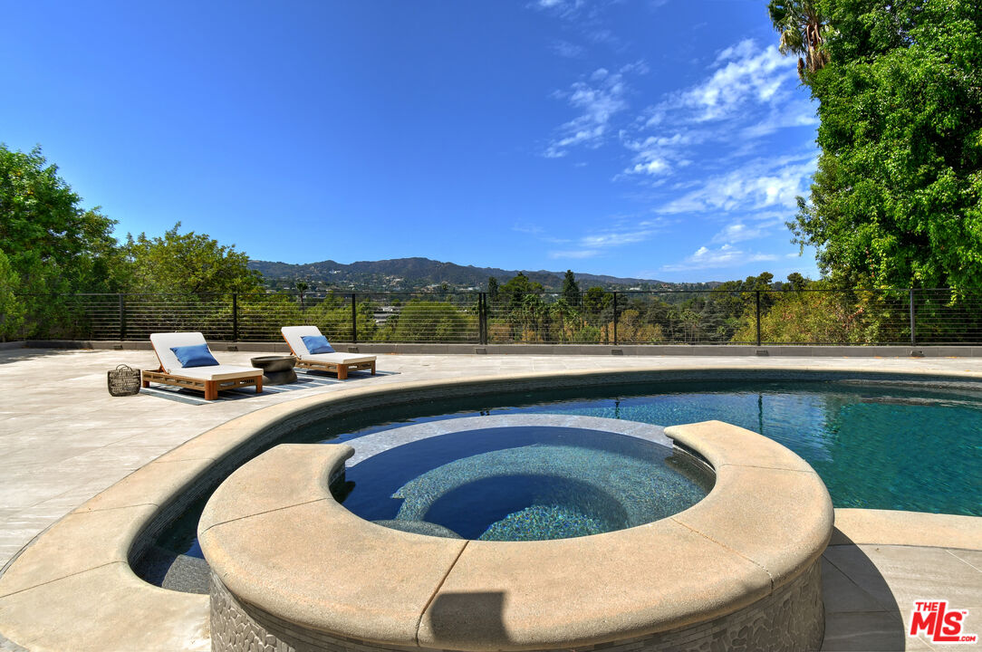 4423 Bergamo Dr