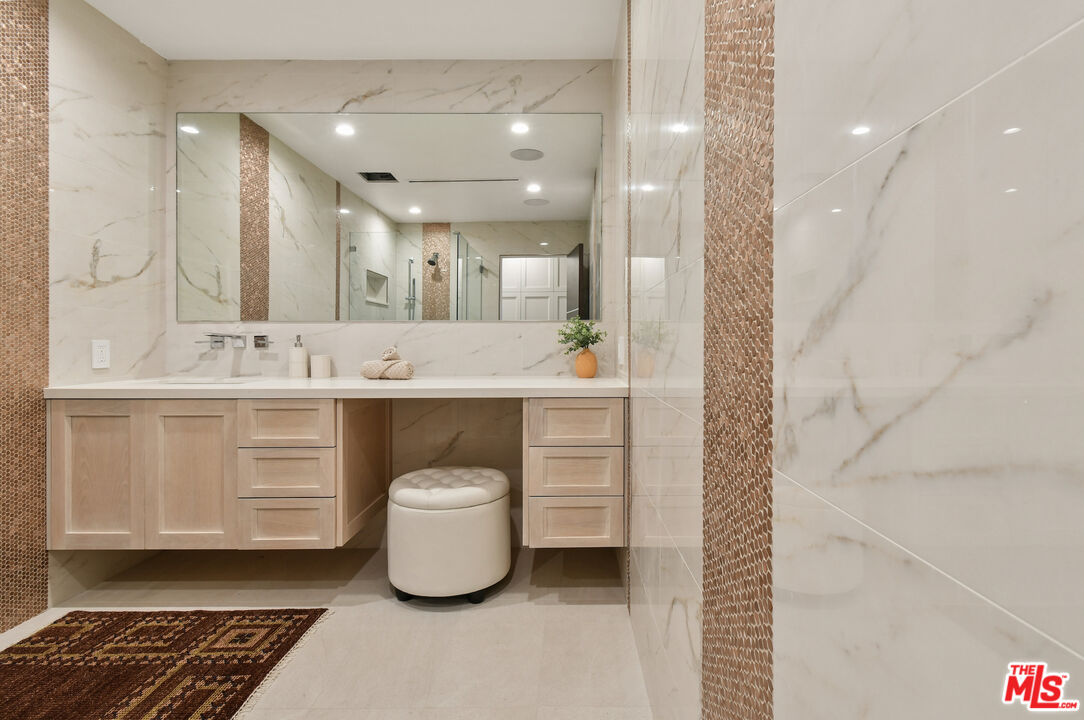 4423 Bergamo Dr