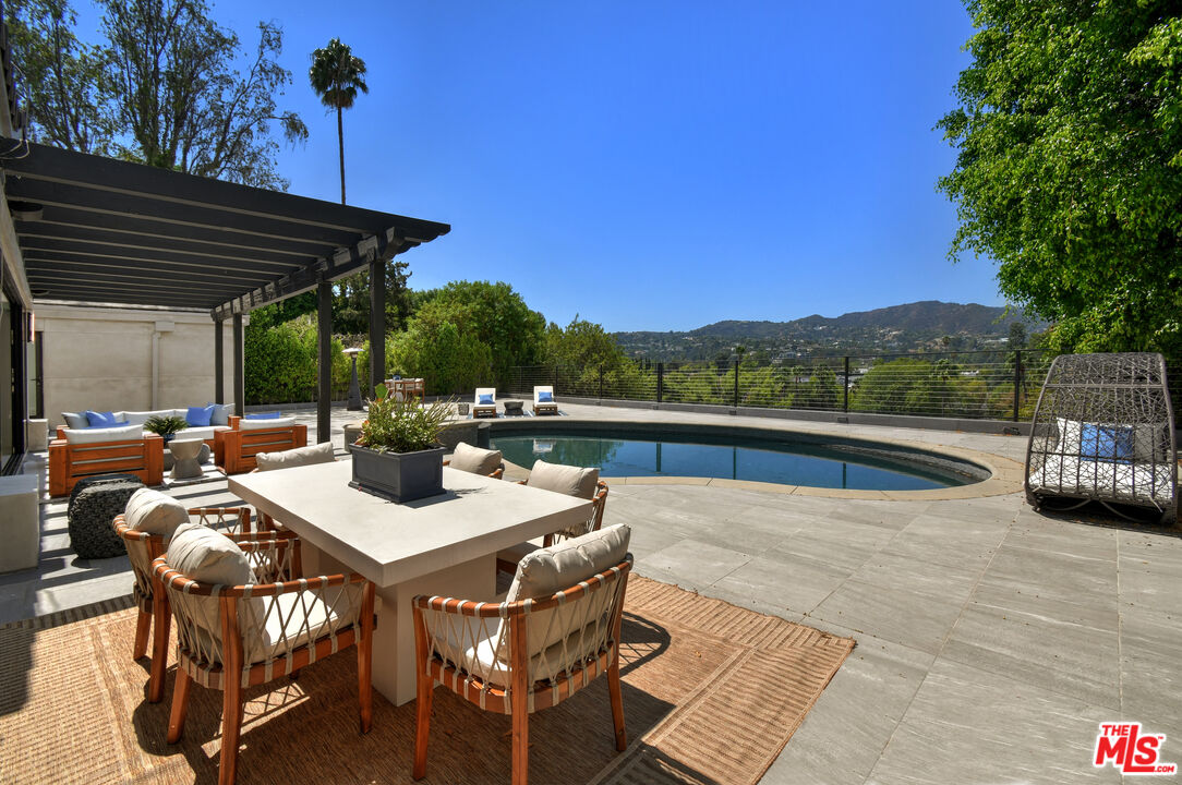 4423 Bergamo Dr