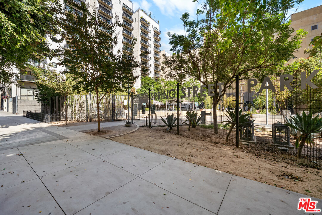 416 S Spring St Unit: 610
