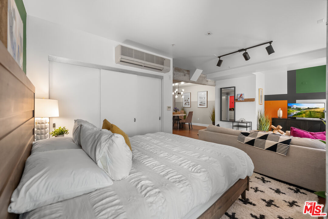 416 S Spring St Unit: 610