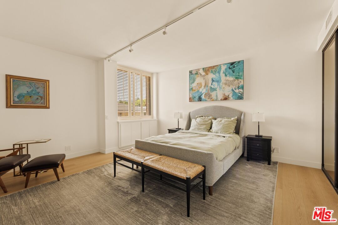 211 S Spalding Dr Unit: 107S