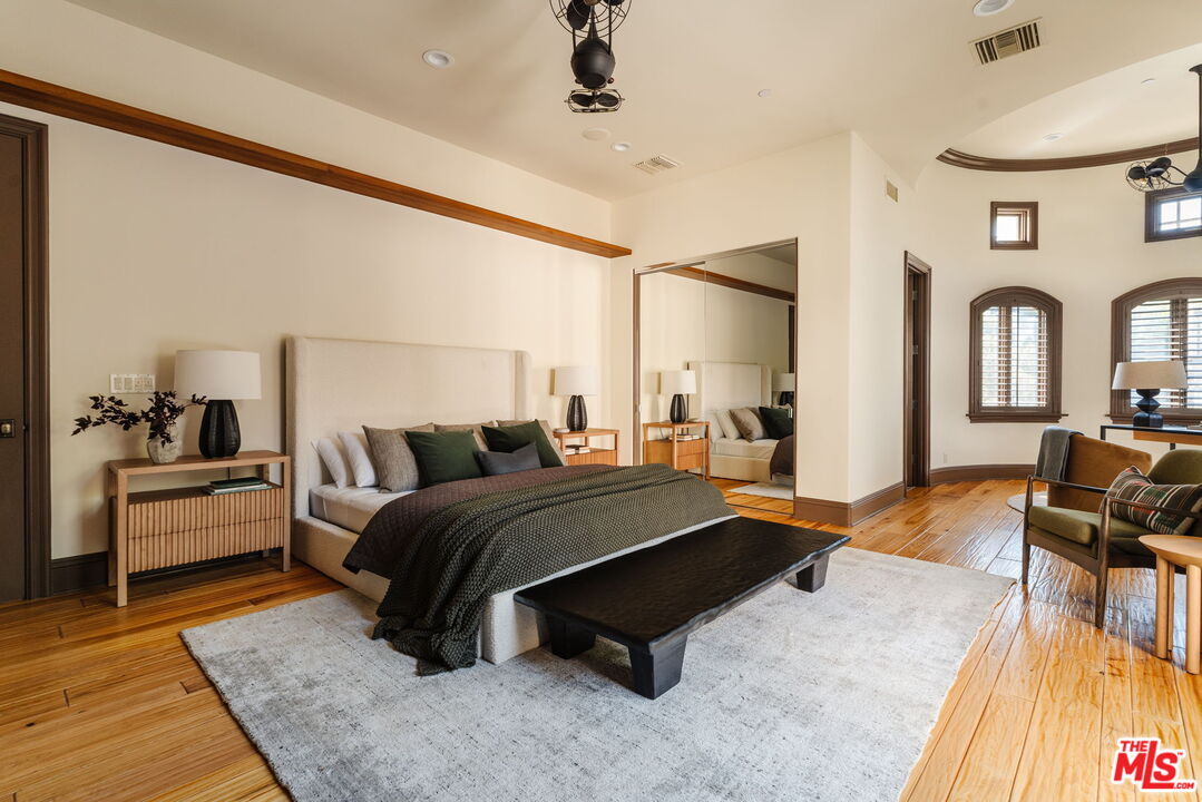 24903 Palmilla Dr