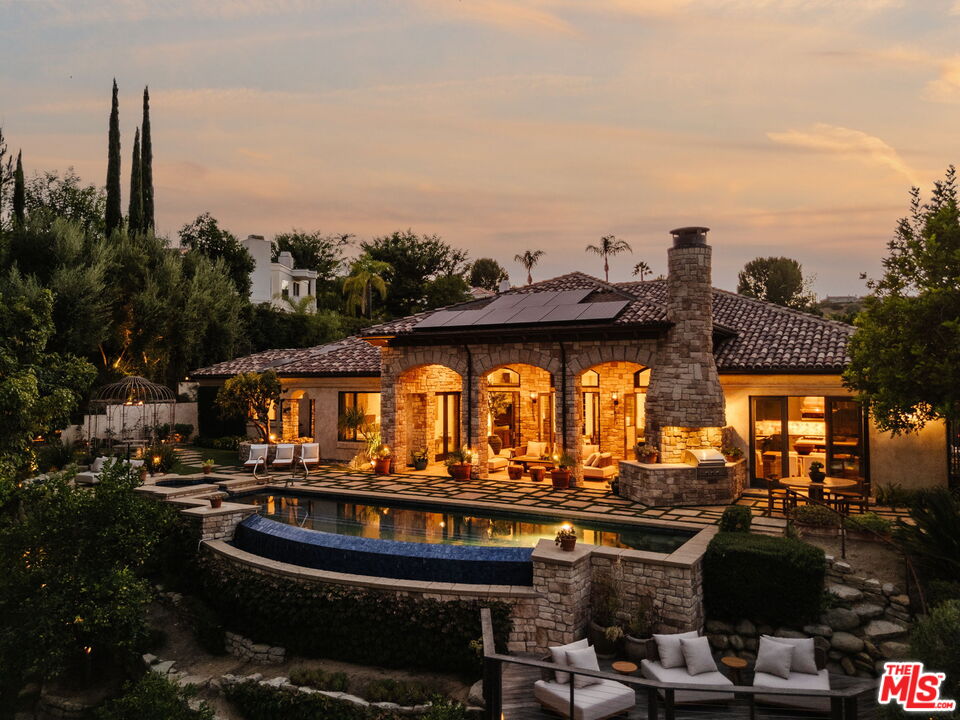 24903 Palmilla Dr
