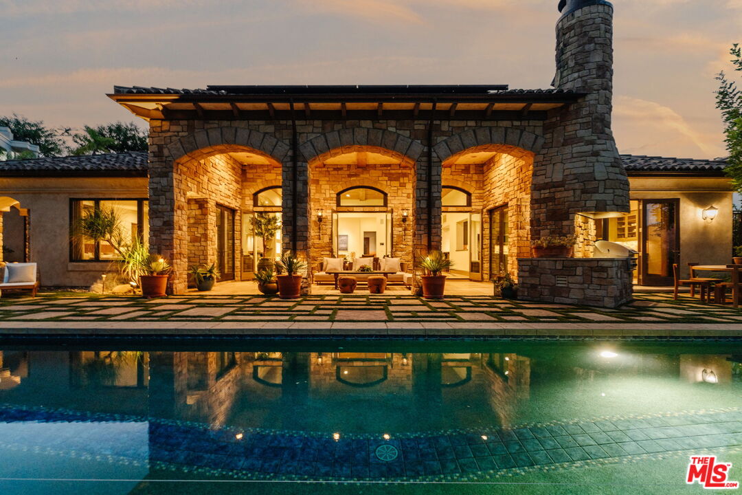 24903 Palmilla Dr