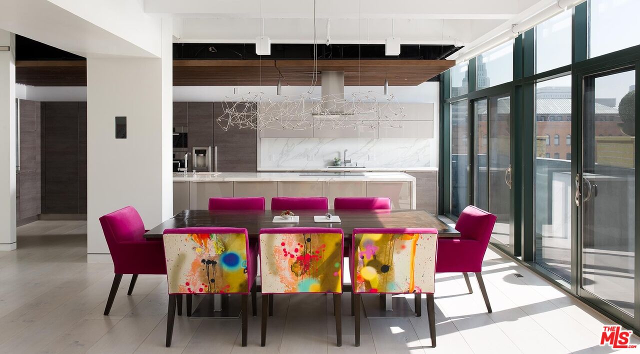 353 S Broadway St Unit: Penthouse