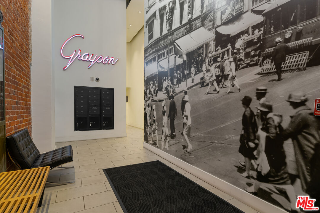 353 S Broadway St Unit: Penthouse
