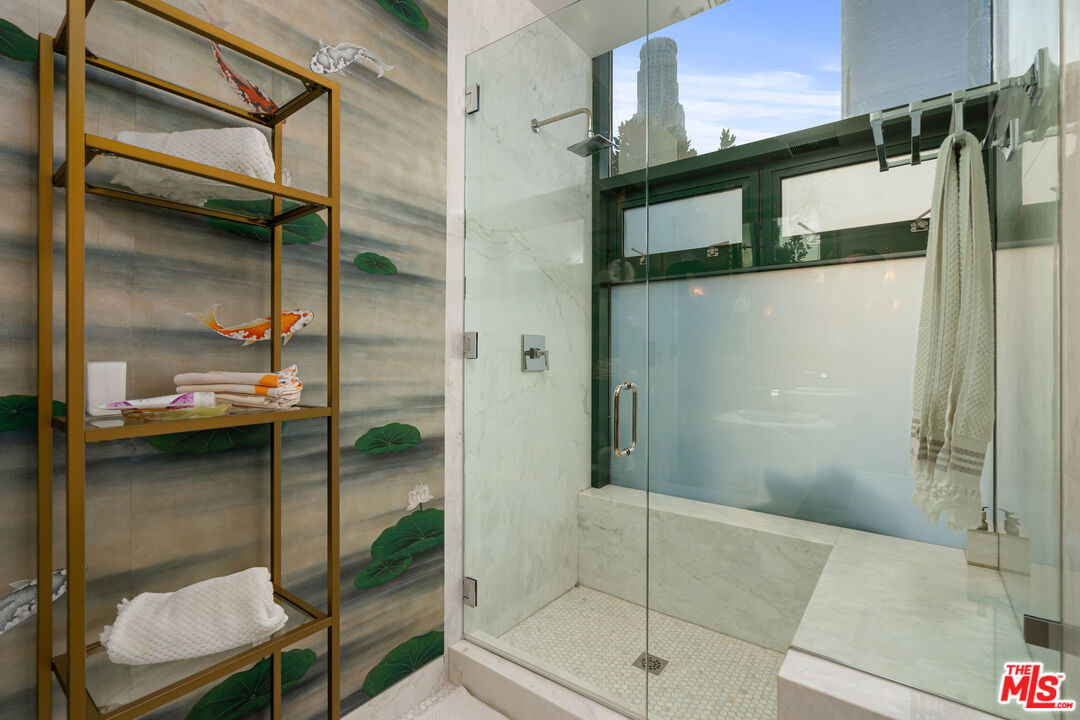 353 S Broadway St Unit: Penthouse