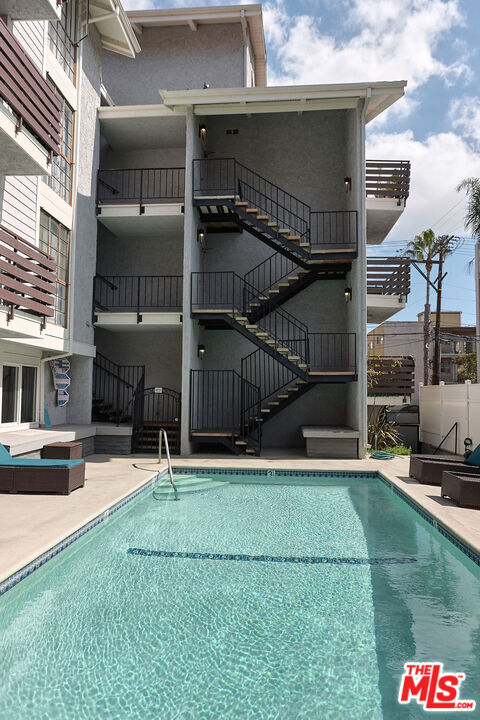 11706 Montana Ave Unit: 309