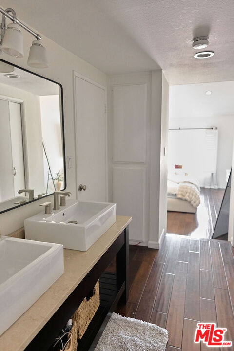 11706 Montana Ave Unit: 309