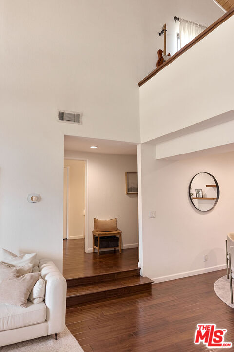 11706 Montana Ave Unit: 309