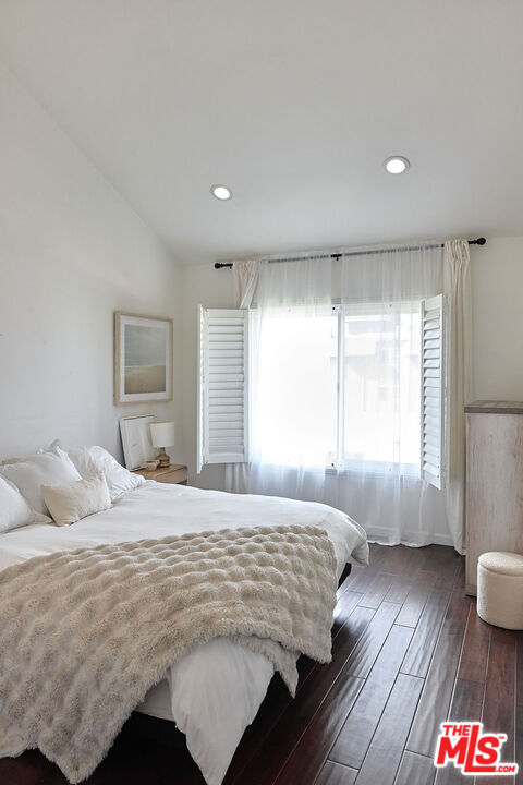 11706 Montana Ave Unit: 309
