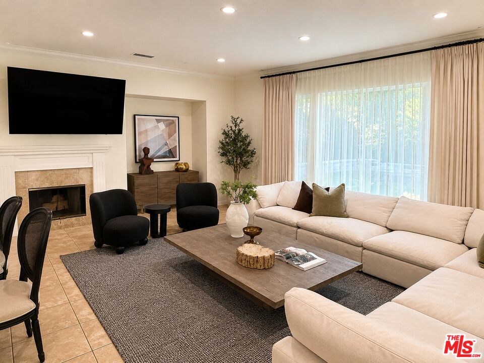 26835 Mont Calabasas Dr
