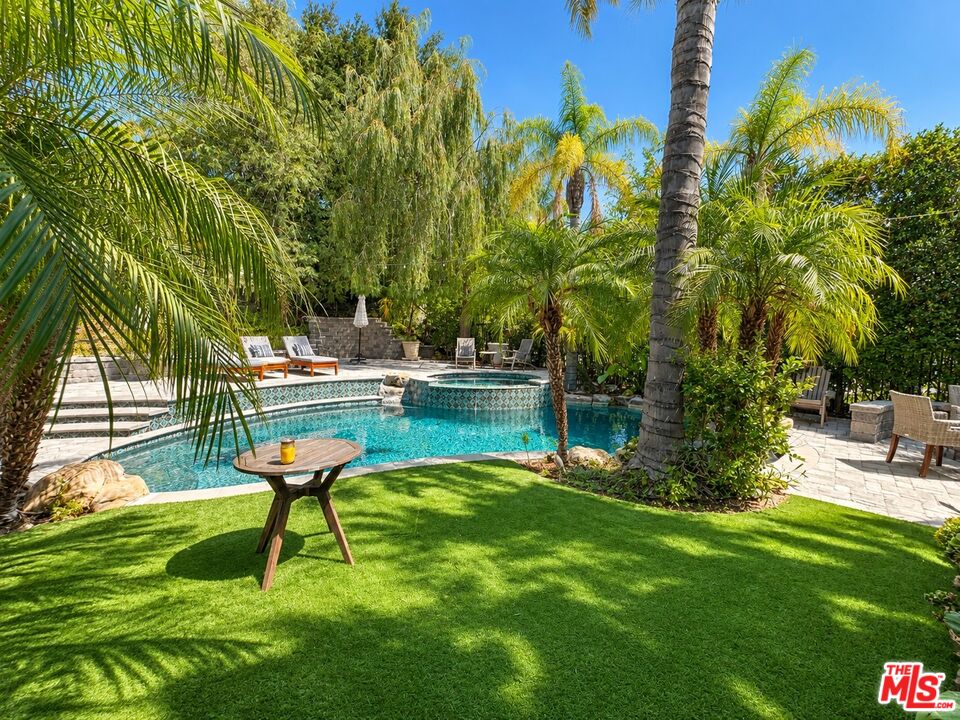 26835 Mont Calabasas Dr