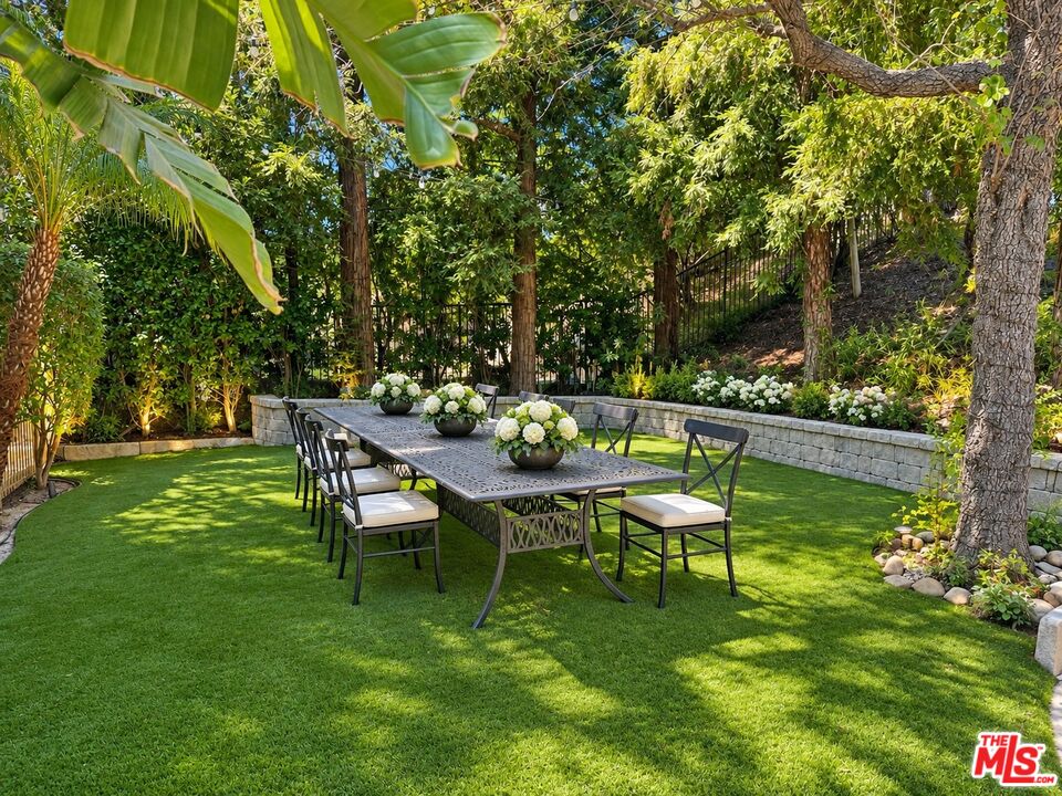 26835 Mont Calabasas Dr