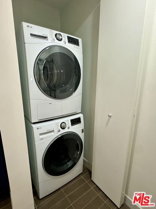 530 S Hewitt St Unit: 326